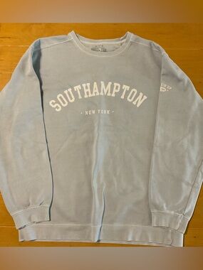 Breezin Up South Hampton New York sweat shirt